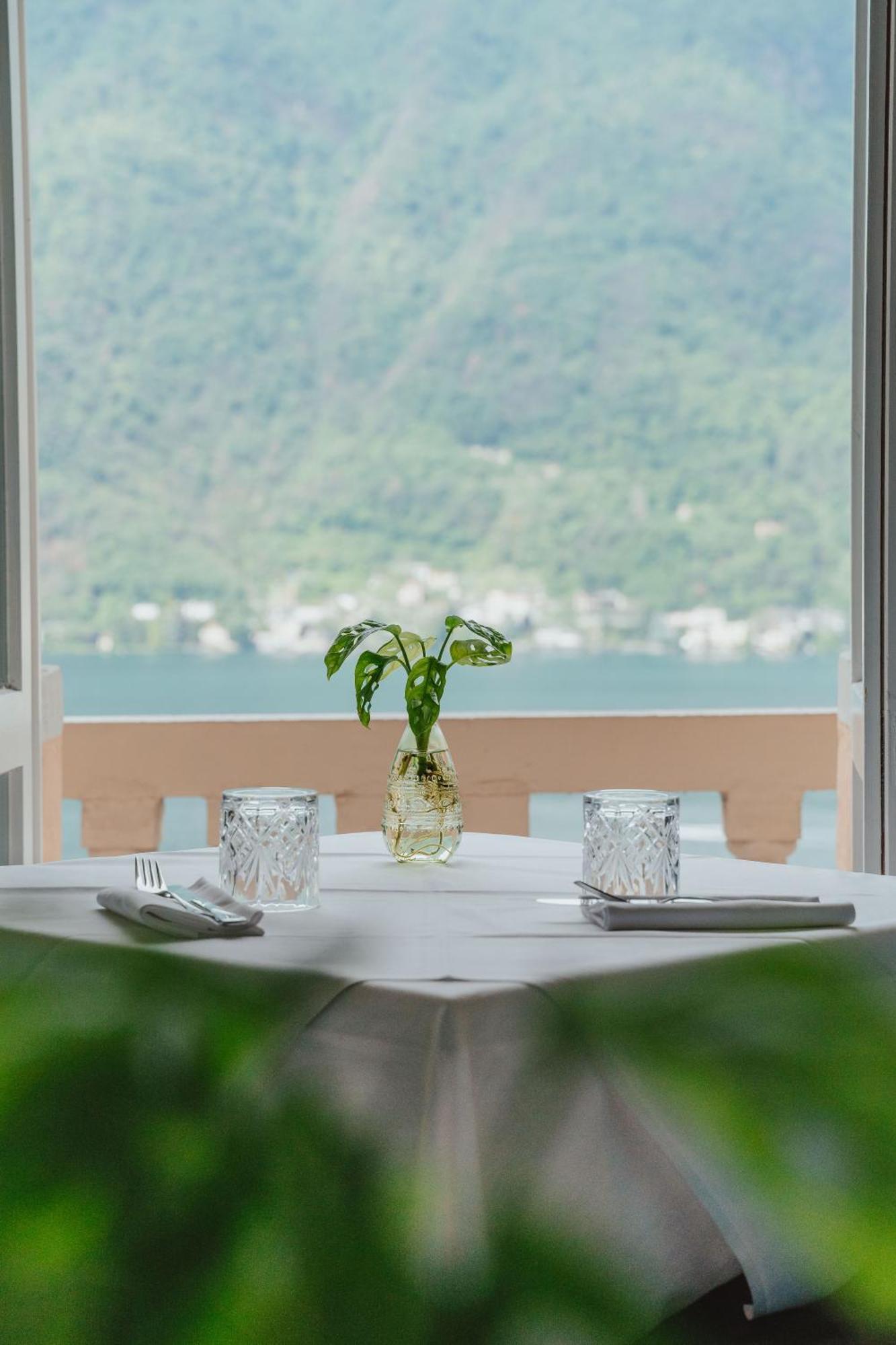 Briisa De Ness Hotel Nesso Exterior photo