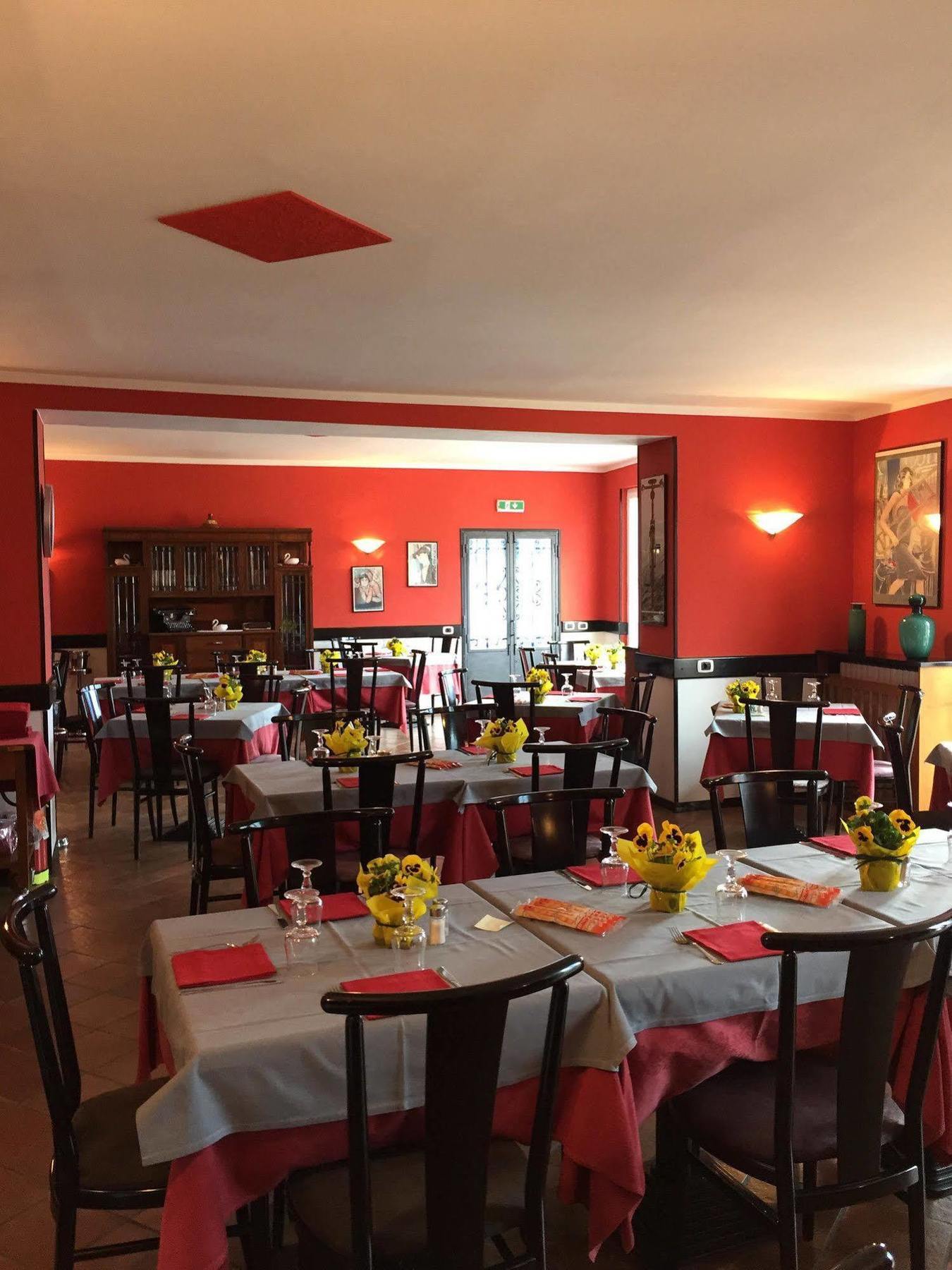 Briisa De Ness Hotel Nesso Exterior photo